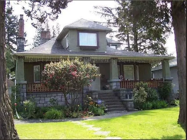 7530 Buller Ave, Burnaby, BC V5J 4S8