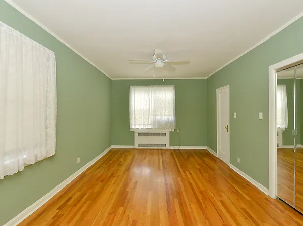 920 East 17th Street image 1 of 7