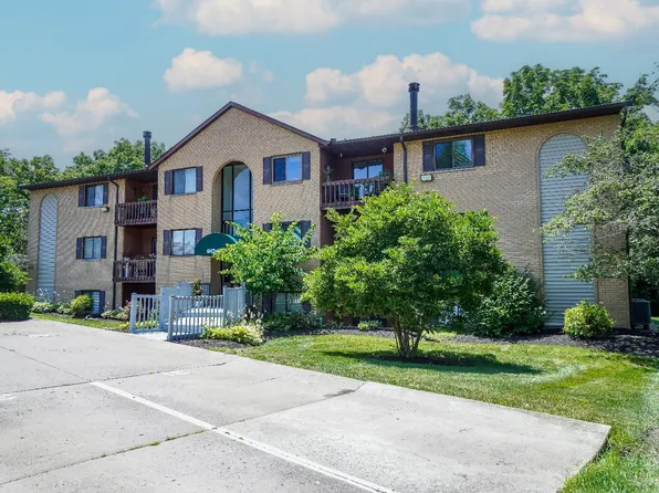 2045 Woodtrail Dr APT 25, Fairfield, OH 45014