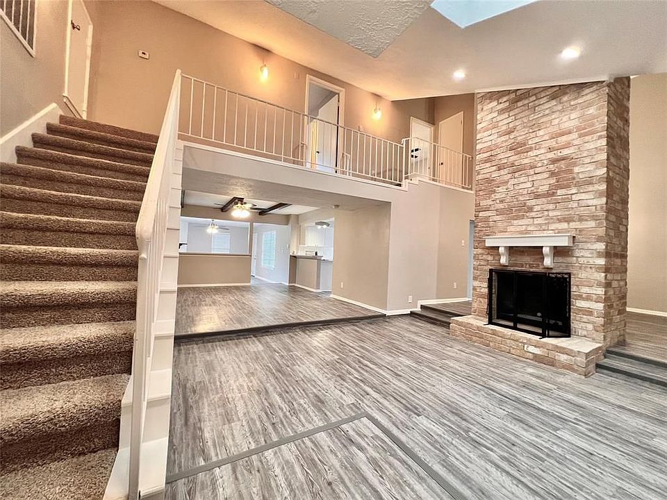1st image of 2706 Quail Valley East Dr