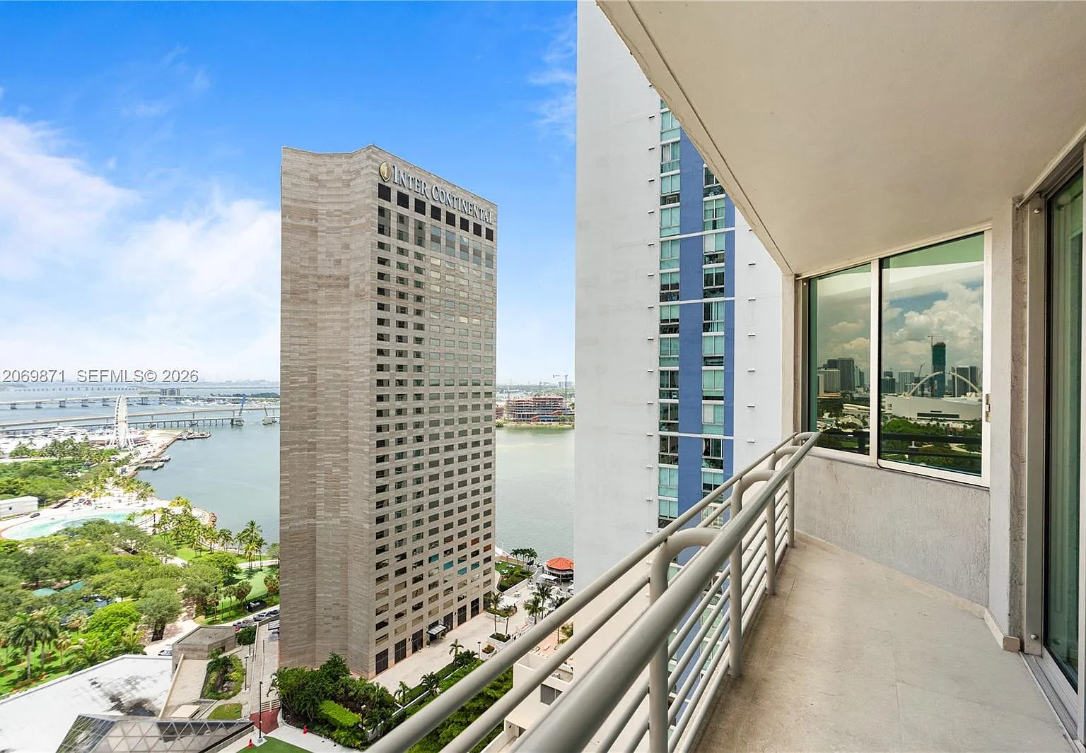 One Miami West Condo — Photo 3