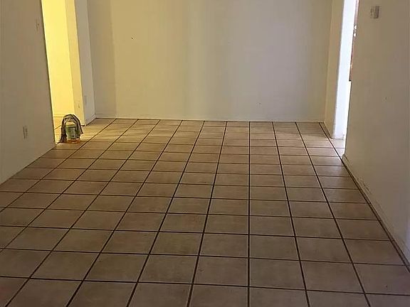 3rd image of 11418-1 S Guadalupe Dr