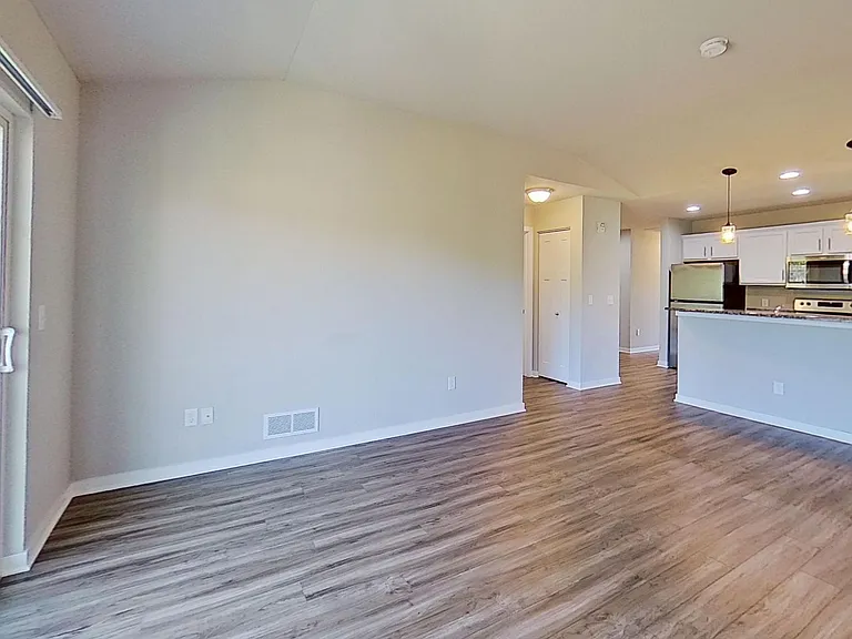 2006 American Eagle Dr #47 — Photo 14