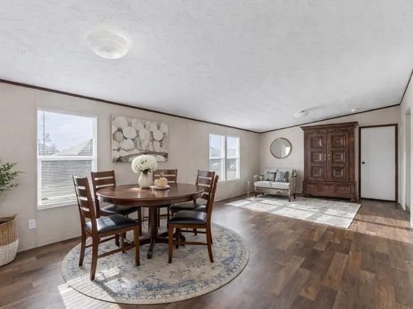 543 Ashlawn Dr, Conroe, TX 77303