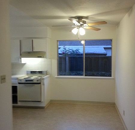 2nd image of 1311 Kingfisher Way APT 3