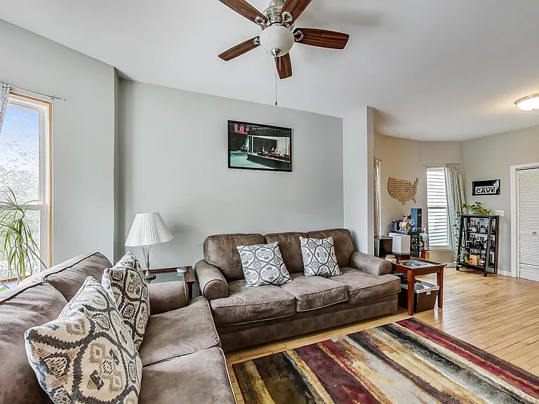 3618 W Dickens Ave #2 — Photo 2