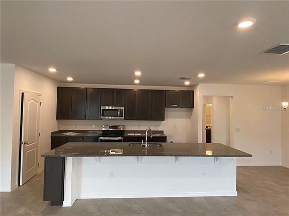 2nd image of 1716 Marsh Pointe Dr