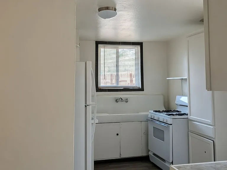 1853 Mann St #4 — Photo 12