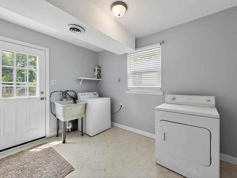 31 N Skyward Dr — Photo 14