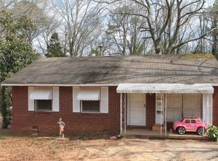 127 Hospital St S, Greenwood, SC 29646