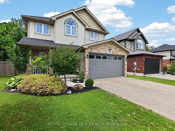 3rd image of 224 Muriel St
