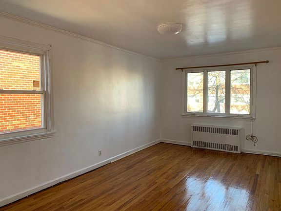 4th image of 6144 165th St Floor 2