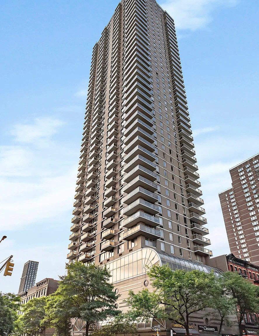 200 East 89th Street — Photo 3