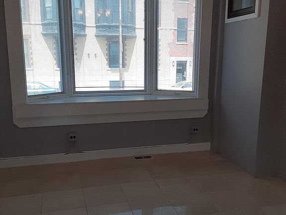 4th image of 2817 W Augusta Blvd APT 1E