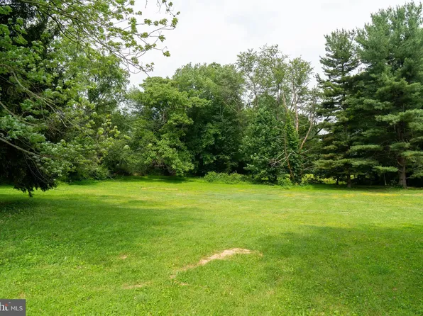 292 Elk Creek Rd, Oxford, PA 19363