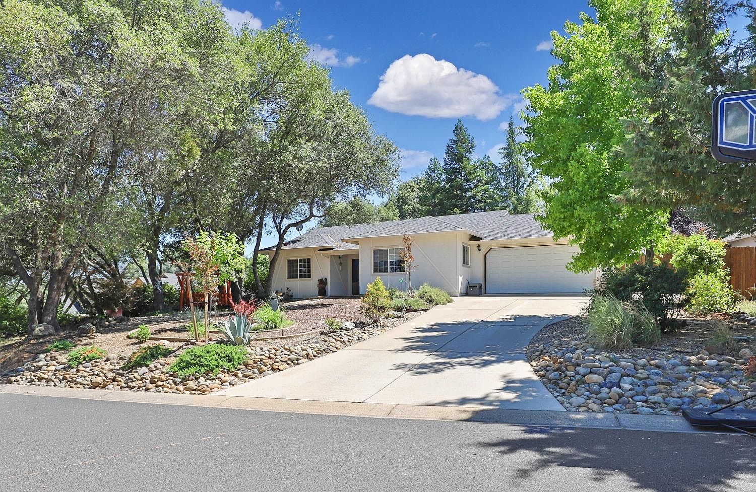 190 Mistletoe Ct, Angels Camp, CA 95222 Zillow