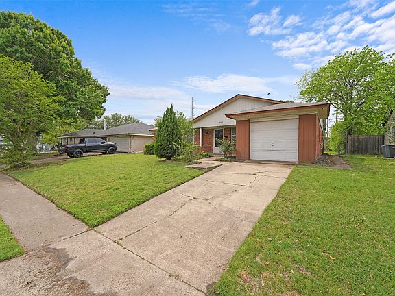 3rd image of 505 Lawson Dr