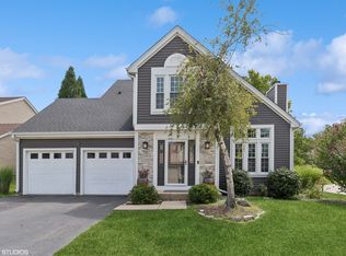 1907 Albany Ct, Elk Grove Village, IL 60007