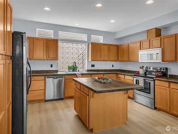 5th image of 803 62nd Street SE