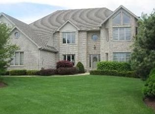 42 Copperfield Dr, Hawthorn Woods, IL
