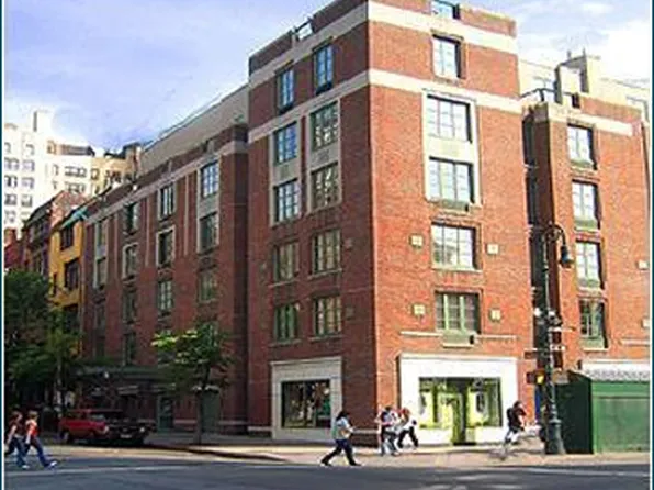 126 Waverly Place image 1 of 5