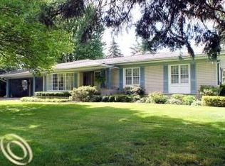 5154 Galaxy Dr, Shelby Township, MI 48316