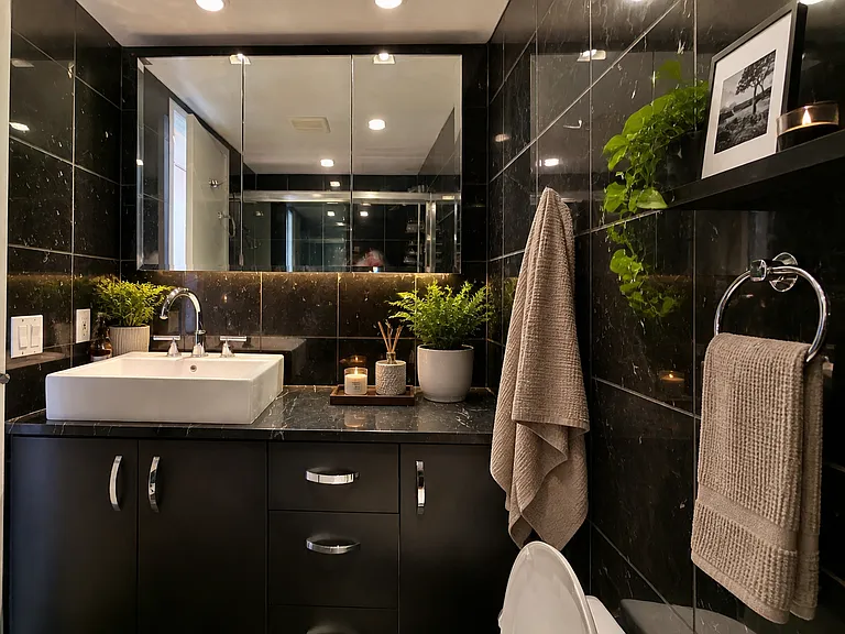 2020 Walnut St #20H — Photo 10