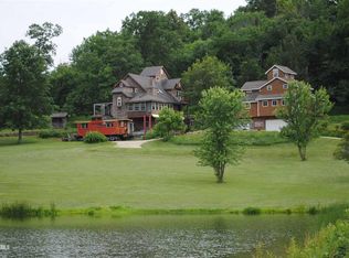 2707 W Cording Rd, Galena, IL 61036