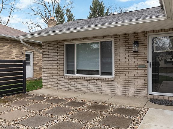 3rd image of 164 Westbrook Dr