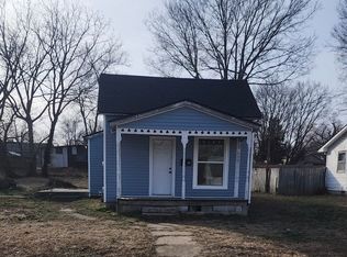 606 S Oak St, Nevada, MO 64772