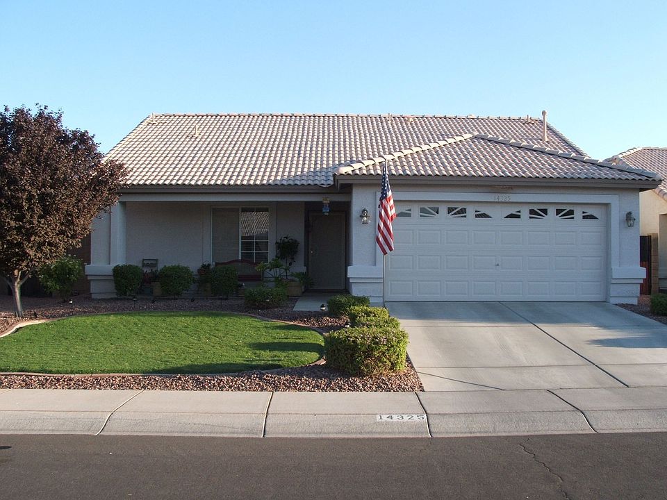Front view of home