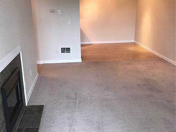4th image of 750 N 143rd St Unit 203