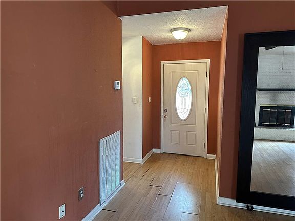2nd image of 1151 Saint Augustine Dr