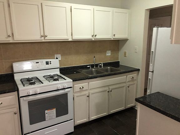 4th image of 864 Winesap Ct #10107