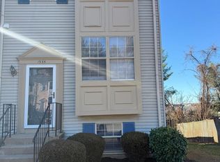 1935 Winslow Ct, Woodbridge, VA 22191