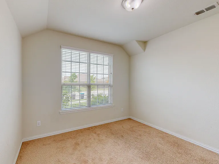 8100 Horseman Rd — Photo 18