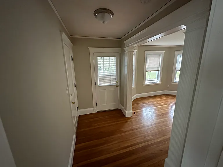 71 Seymour St #2 — Photo 7