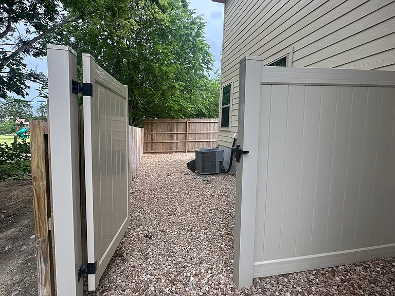 238 Samuel Dr — Photo 31