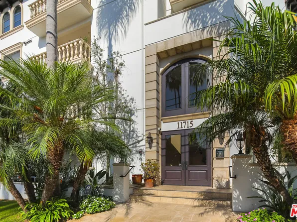 11715 Chenault St Unit 204, Los Angeles, CA 90049