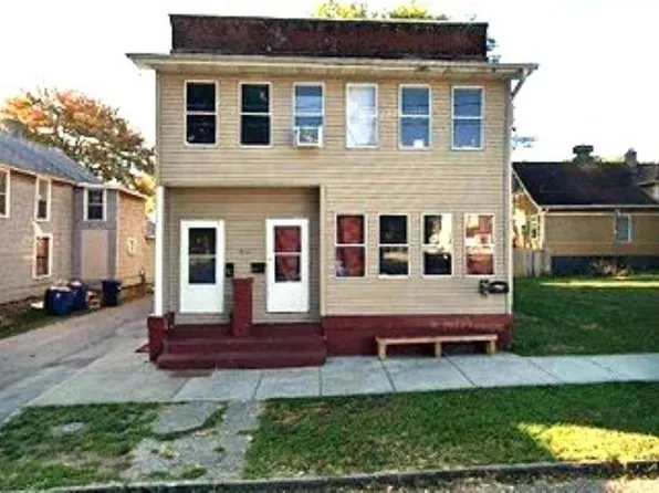 667 Oak St, Terre Haute, IN 47807