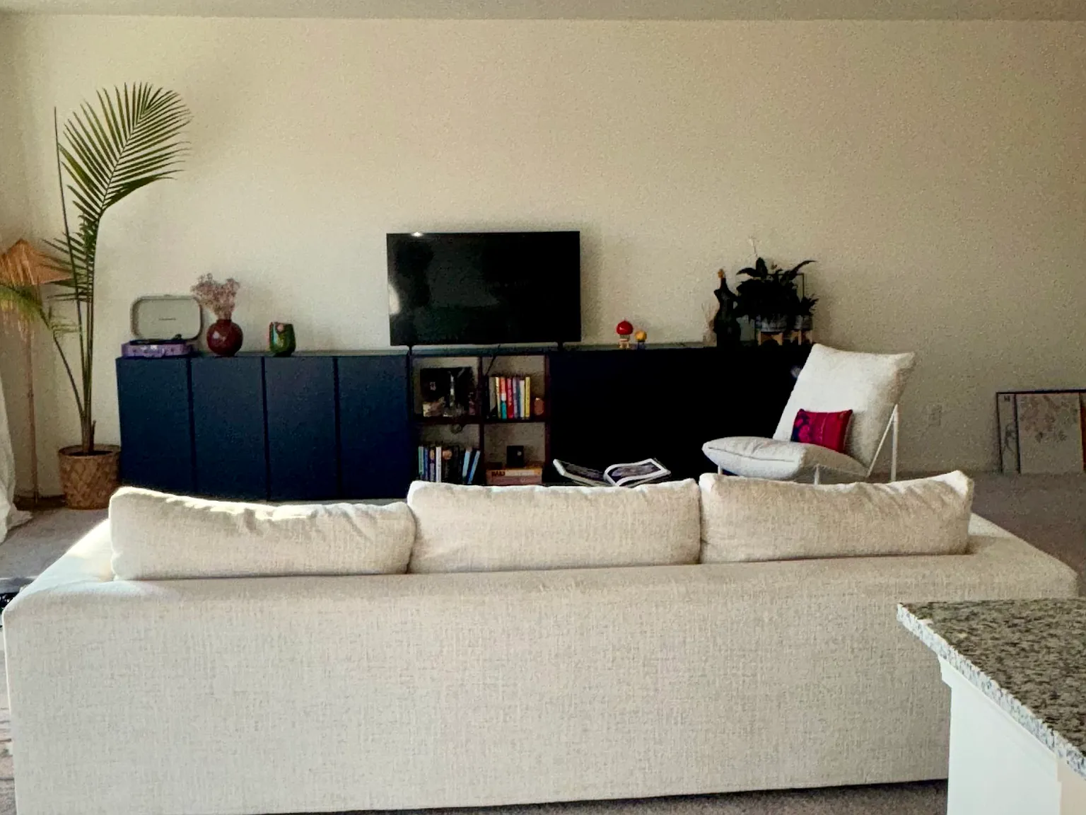4 bed, 2121 sqft, $2,200 — Photo 3