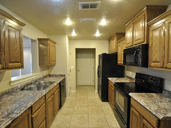 5th image of 129 Gayland Dr Unit A