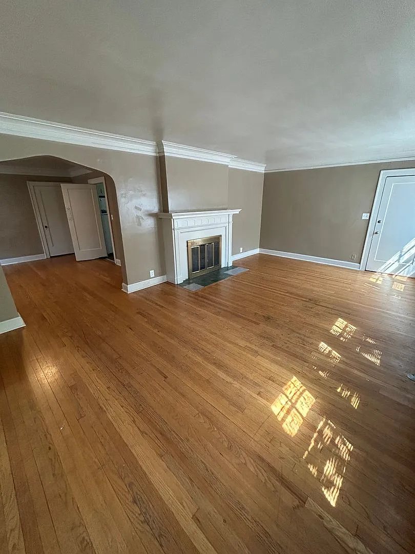 5446 Charlotte St. — Photo 3