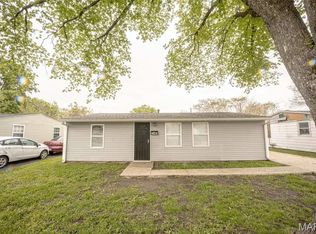 243 Saint John Dr, Cahokia, IL
