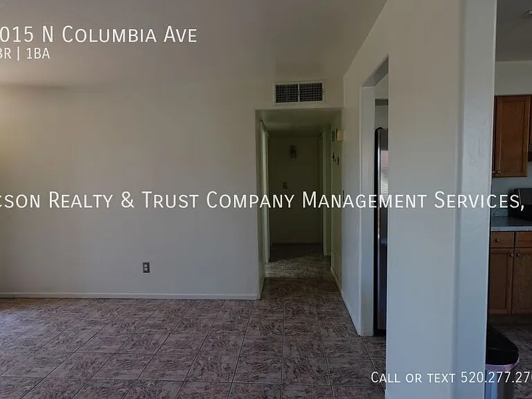 1015 N Columbia Ave — Photo 9