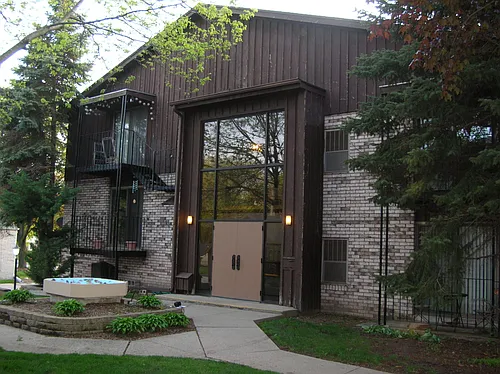 10333 W North Ave Photo 1