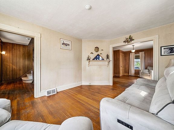 5th image of 26 Beckett St