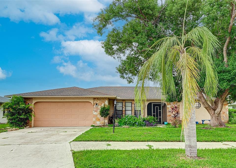 1st image of 1535 BAY HILL CIRCLE