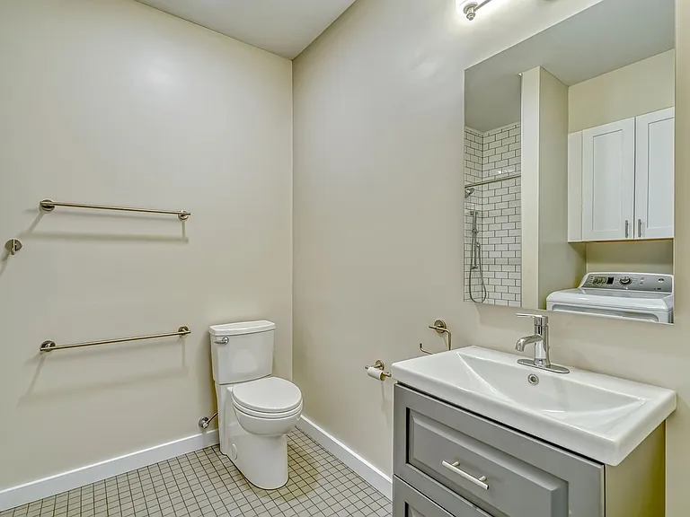 323 Taughannock Blvd — Photo 52