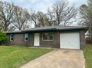 102 Gama Cir, Roland, OK 74954